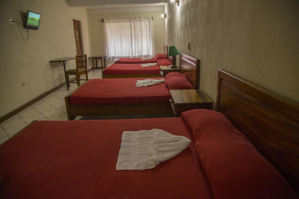 רטאלולאו Hotel Villa Hermosa מראה חיצוני תמונה